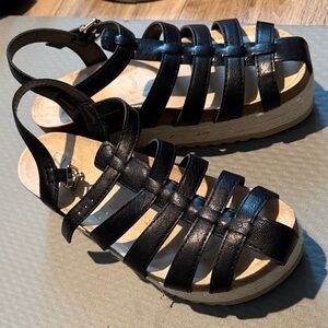 Women's Black Strappy Platform Sandals